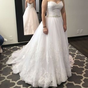 wedding dress